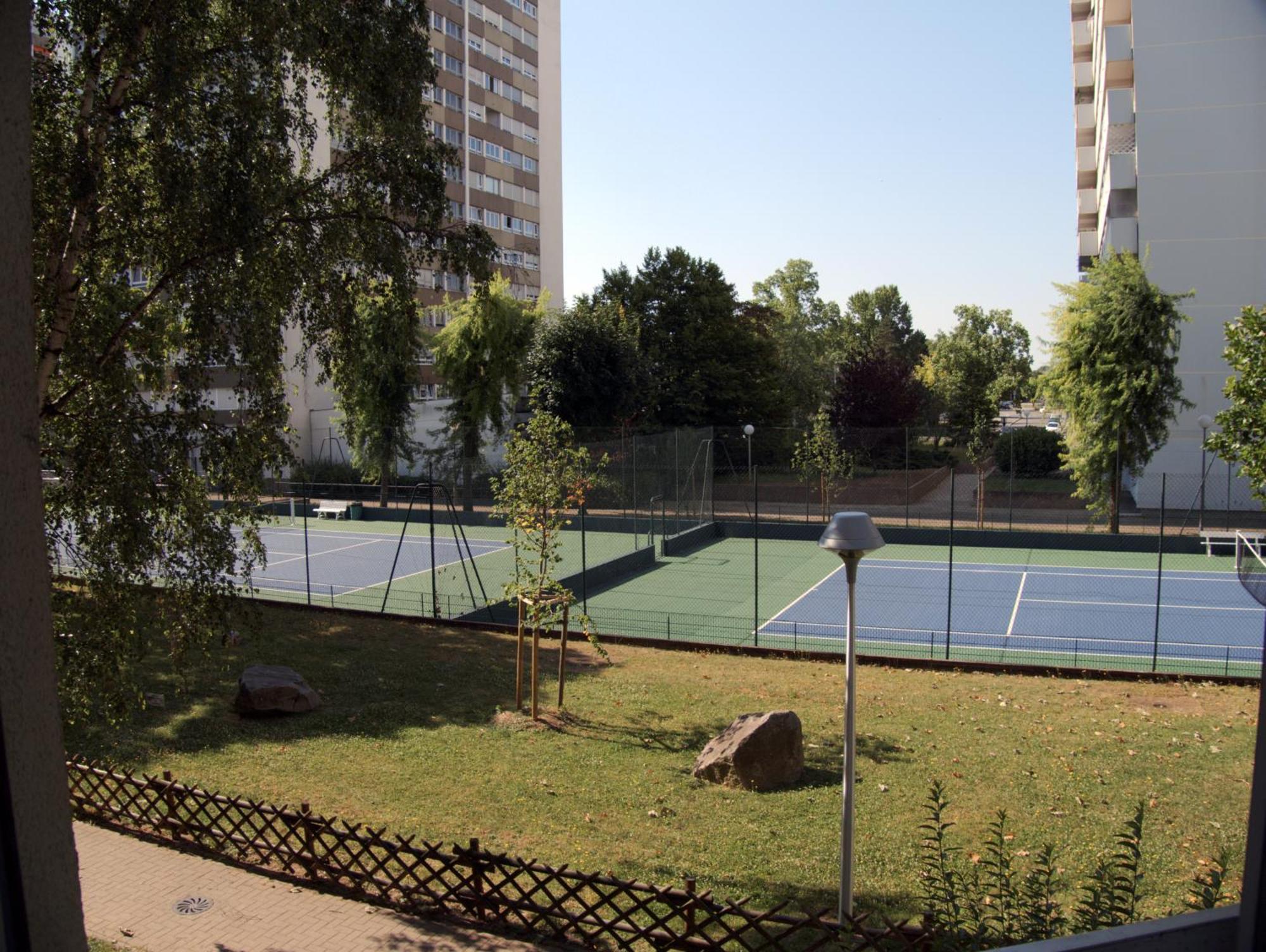 Arbres & Tennis Strasbourg Luaran gambar